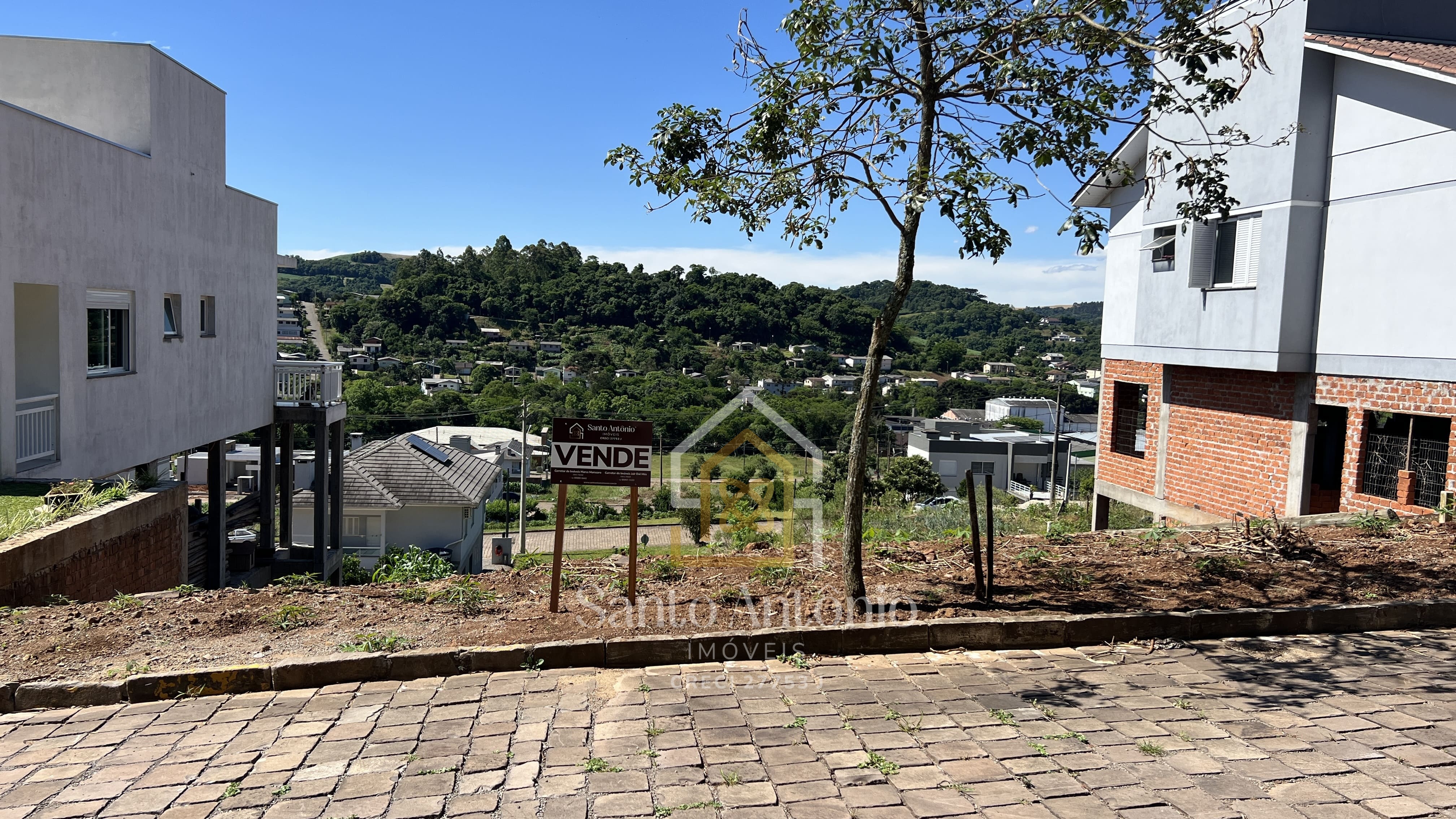 Terreno Residencial - Bairro Santin