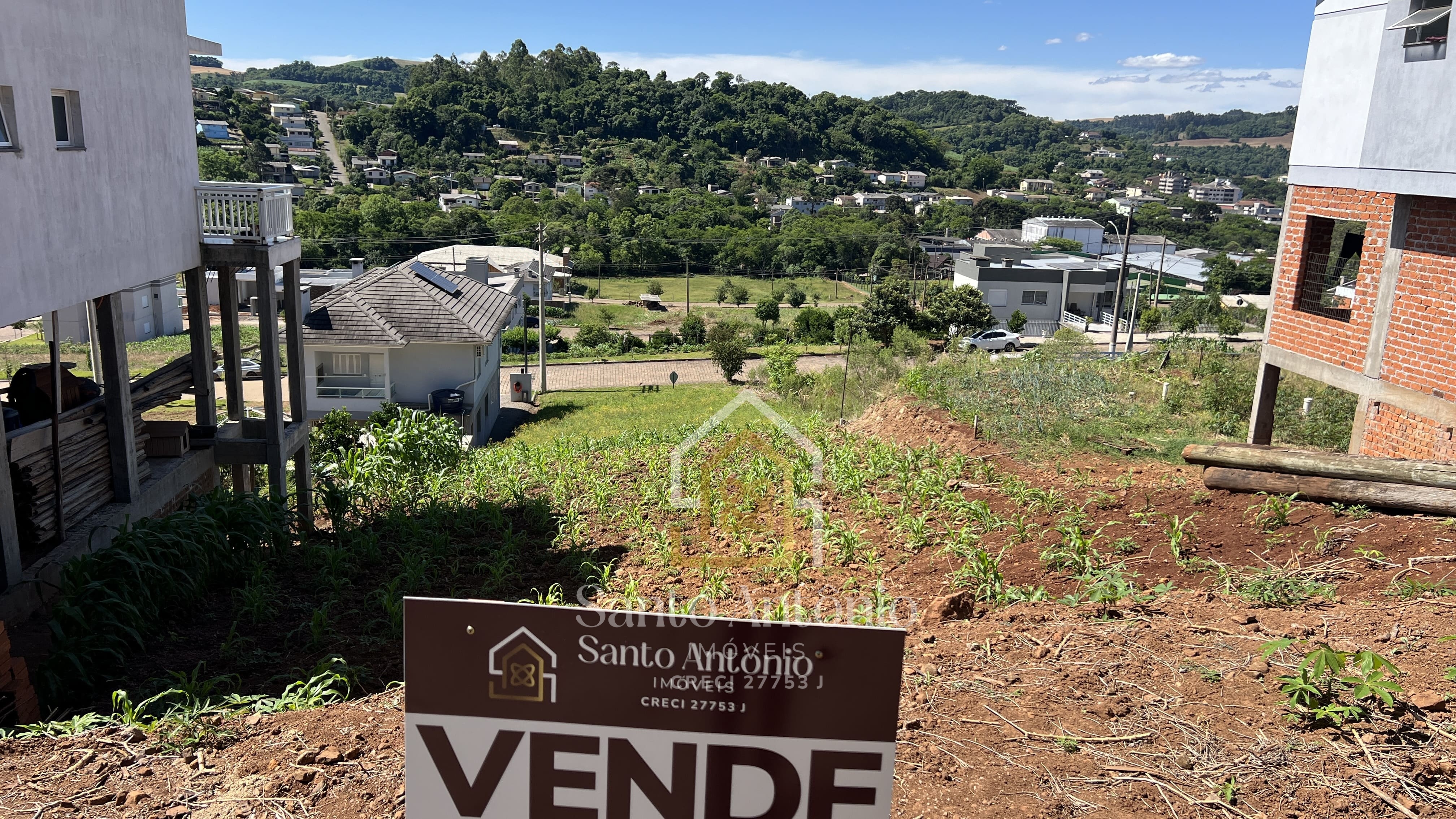 Terreno Residencial - Bairro Santin