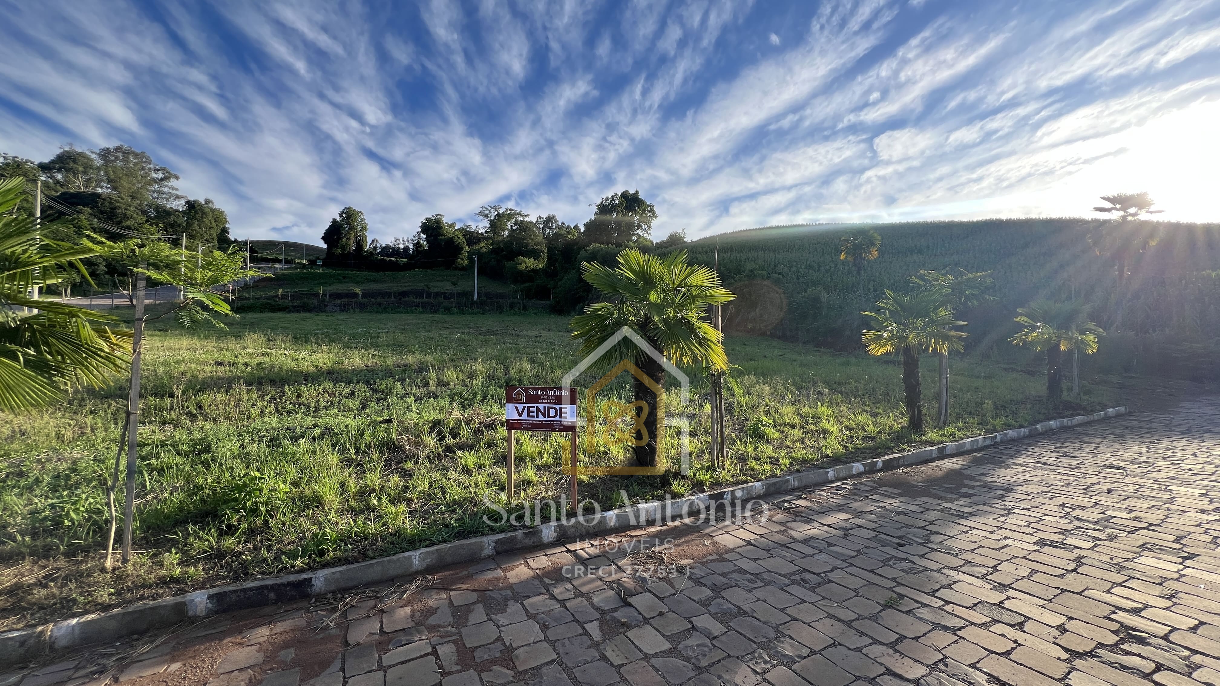 Terreno residencial - Bairro Santin