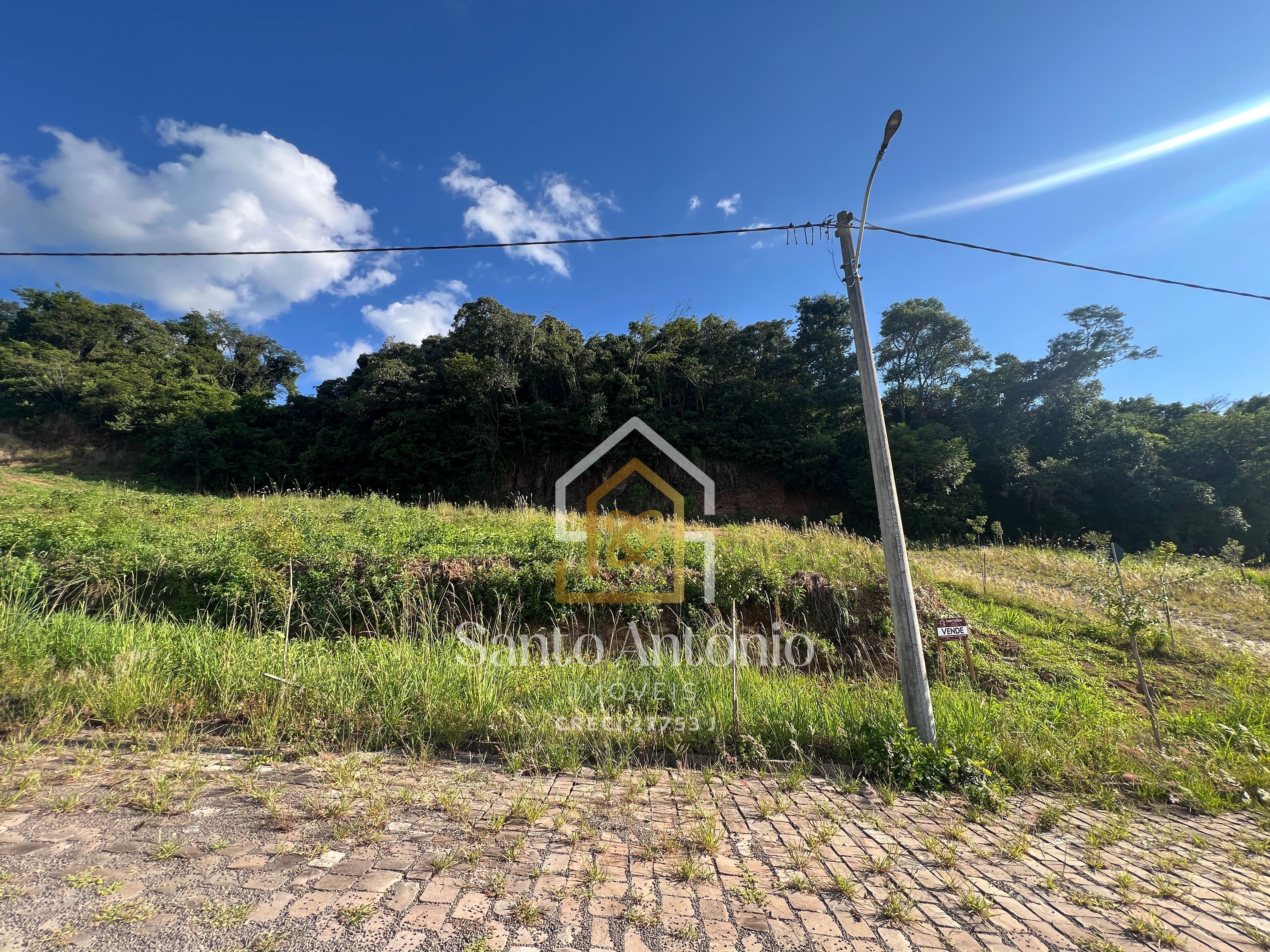 Terreno residencial - Bairro Santin